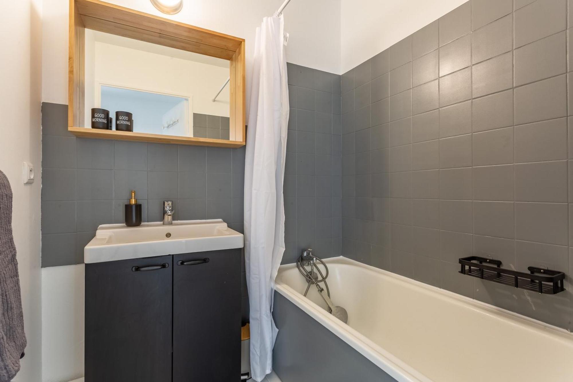 Place Cosy - Appt Pour 4 Appartement Courcouronnes