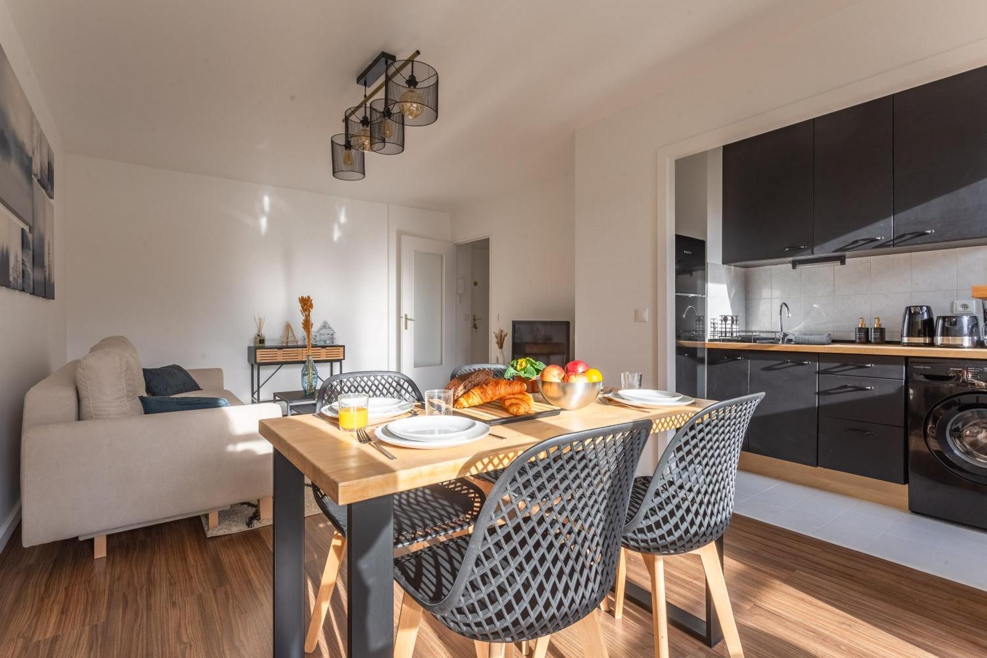 Place Cosy - Appt Pour 4 *